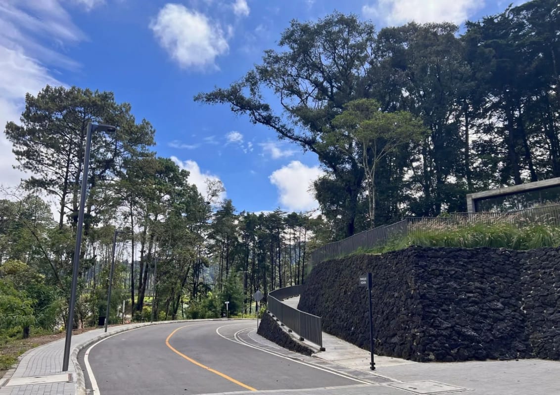 TERRENO EN LEGADOS DEL BOSQUE, AZARA. ZONA 16 — Terreno en Venta en Zona 16, Guatemala, Ciudad — foto 7 de 11