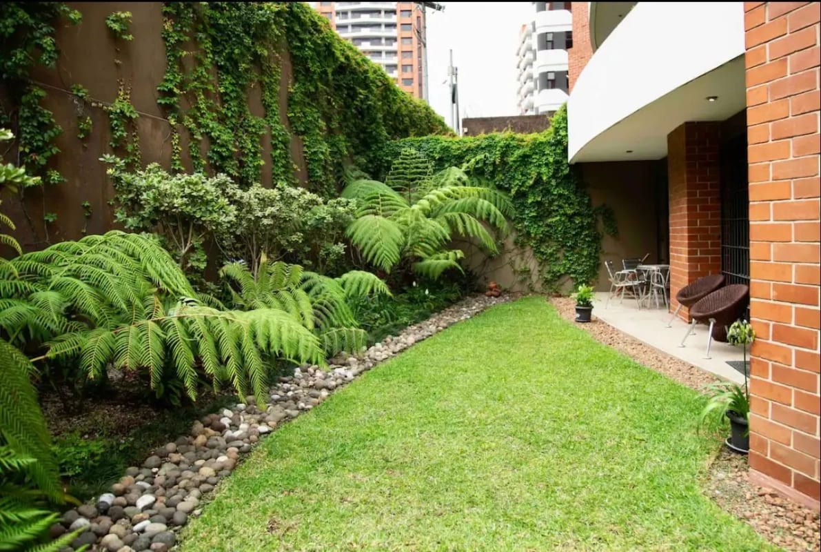 Amplio apartamento con jardín en venta – Zona 14 | 5ta Avenida — Apartamento en Venta en Plenum 14, Zona 14, Guatemala, Ciudad — foto 10 de 16