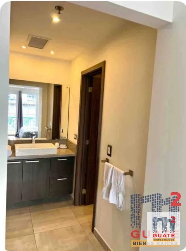 Apartamento en Venta, Zona 10 - 8