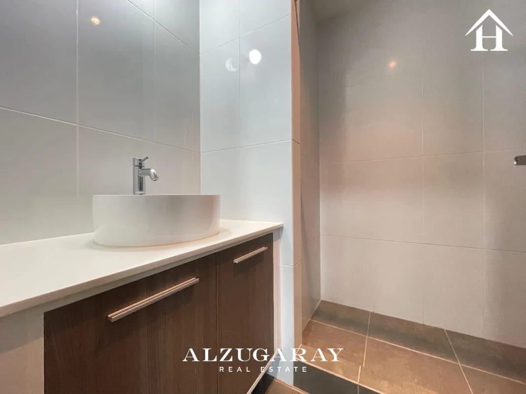 APTO. MODERNO C/BALCON - 2 HAB./ SAN ISIDRO 2021 Z.16 — Apartamento en Alquiler en San Isidro 20/21, Zona 16, Guatemala, Ciudad — foto 2 de 11