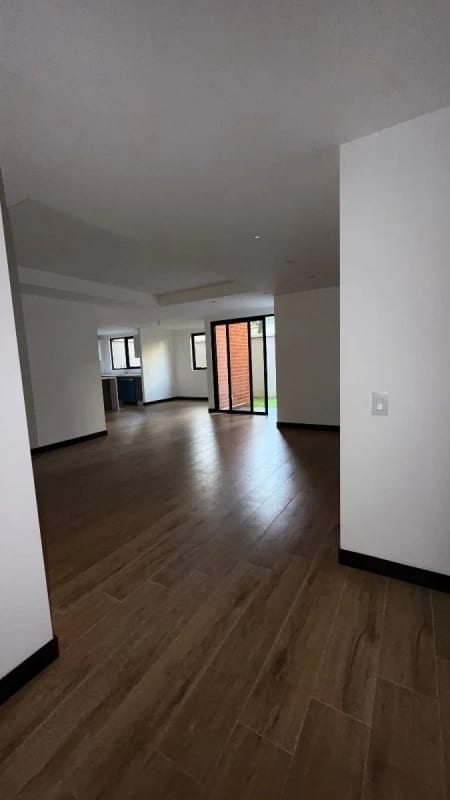 APARTAMENTO CON JARDIN ZONA 15 VENTA — Apartamento en Venta en Alena, Zona 15, Guatemala, Ciudad — foto 13 de 13