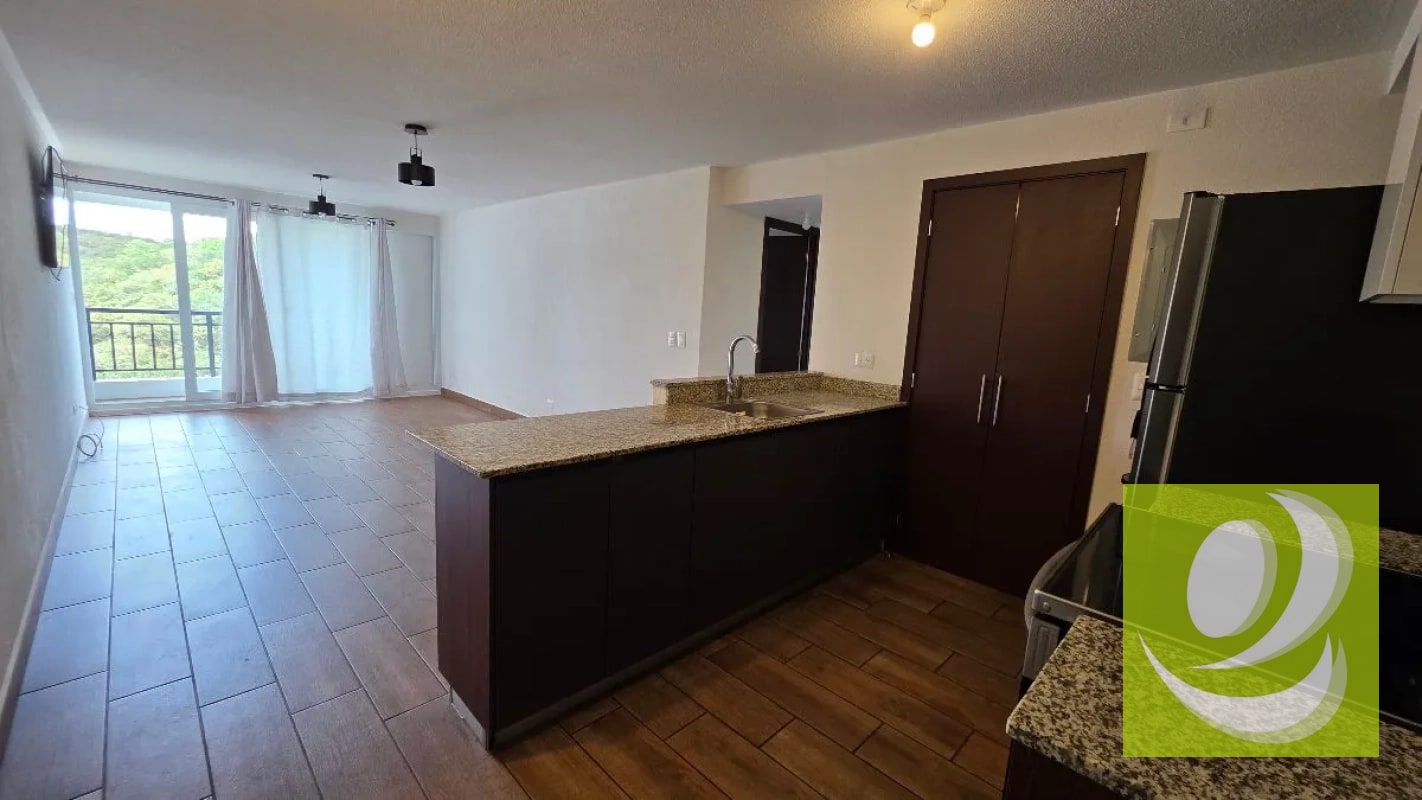 VENDO APARTAMENTO EN ZONA 16 SENDEROS - 1
