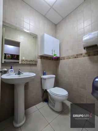 Clínica Dental en Zona 10 Sixtino II — Clínica en Alquiler en Sixtino II, Zona 10, Guatemala, Ciudad — miniatura 2 de 8