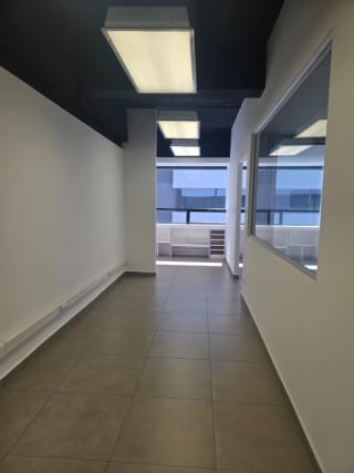 Oficina en Renta zona 10 — Oficina en Venta en Zona 10, Guatemala, Ciudad — miniatura 2 de 4