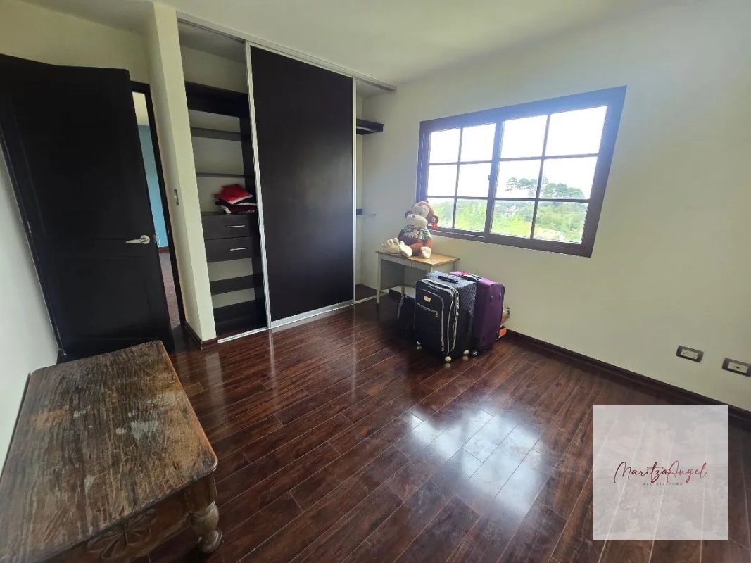 CASA EN VENTA EN ZONA 16 VR Q2.400.000 - 9