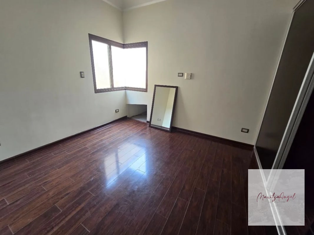 CASA EN VENTA EN ZONA 16 VR Q2.400.000 - 7