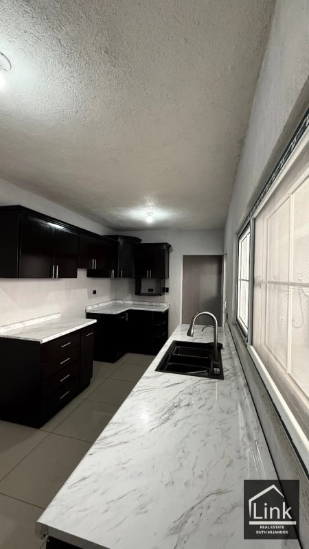 Venta de Casa SAN CRISTOBAL SECTOR B5 - 10