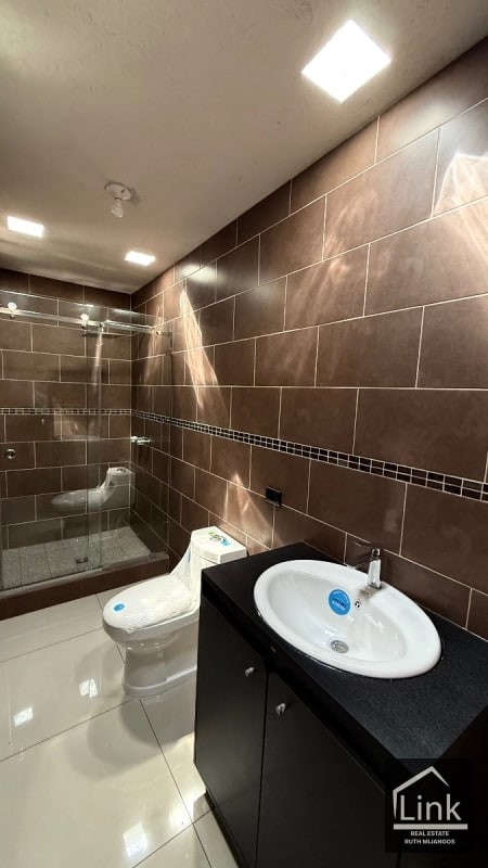 Venta de Casa SAN CRISTOBAL SECTOR B5 - 6