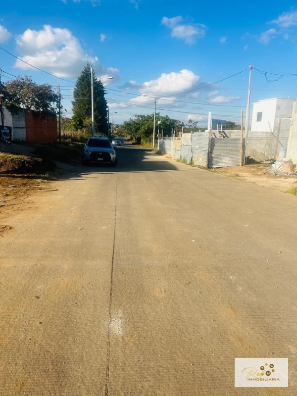 🏞️ Terreno en venta – Zona 16, Hacienda Real - 2