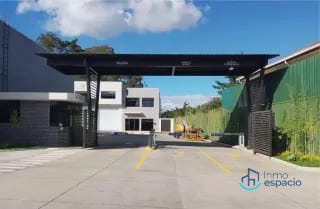 Ofibodega en renta al finalizar Calzada Roosvelt — Bodega / Ofibodega en Alquiler en Zona 2 Mixco, Guatemala, Ciudad — miniatura 5 de 17