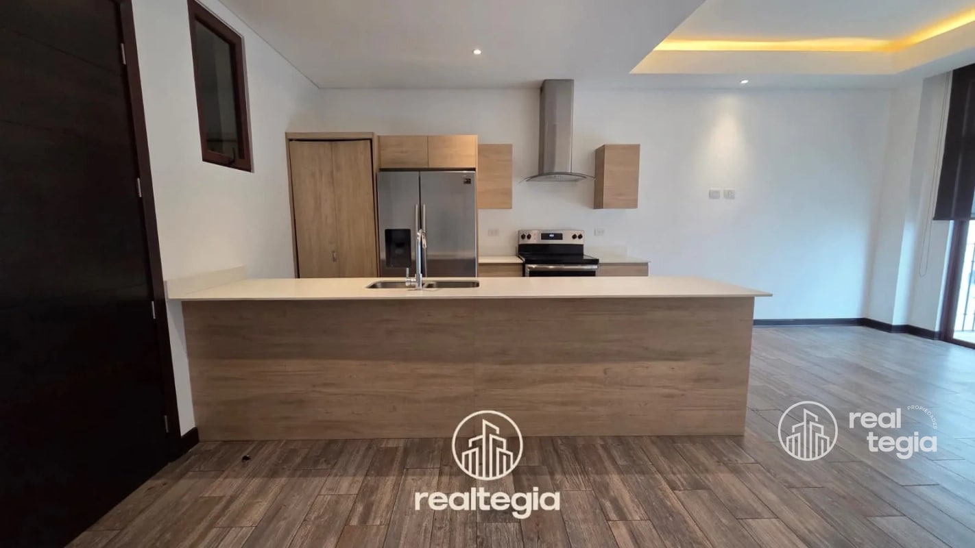 APARTAMENTO LIRIOS DE CAYALÁ ZONA 16 - 14