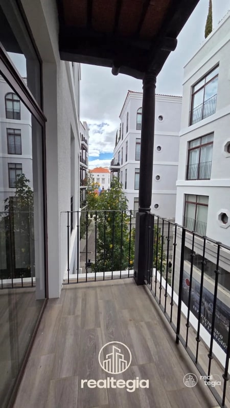 APARTAMENTO LIRIOS DE CAYALÁ ZONA 16 - 12
