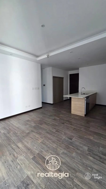 APARTAMENTO LIRIOS DE CAYALÁ ZONA 16 - 14