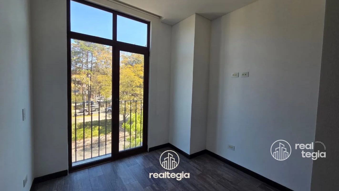 APARTAMENTO LIRIOS DE  CAYALÁ ZONA 16 - 7