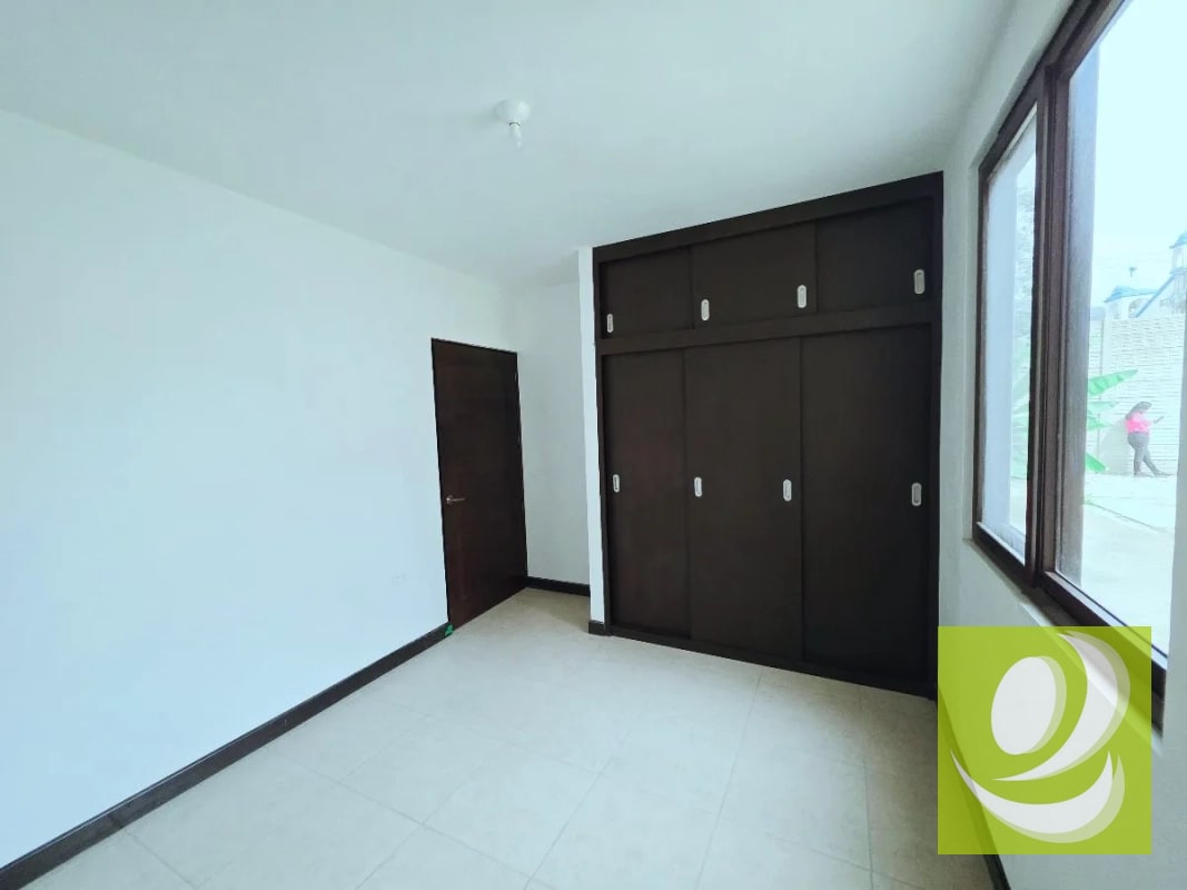 VENDO CASA NUEVA CERCA DE ZONA 16 CERCA CRISTO REY - 3