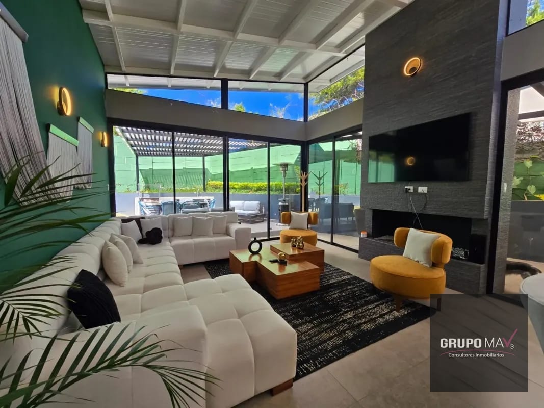 Casa en Km. 21 Fraijanes — Casa en Venta en Fraijanes, Carretera a El Salvador, Guatemala, Ciudad — foto 1 de 16