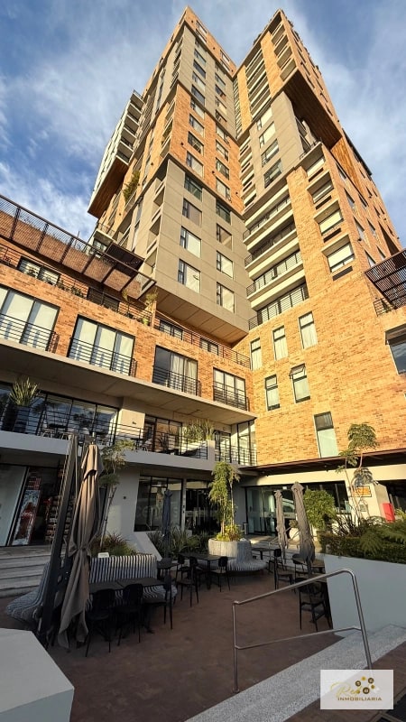 🌟 Venta de Apartamento en Exclusivo Edificio Mira– Zona 10 - 1