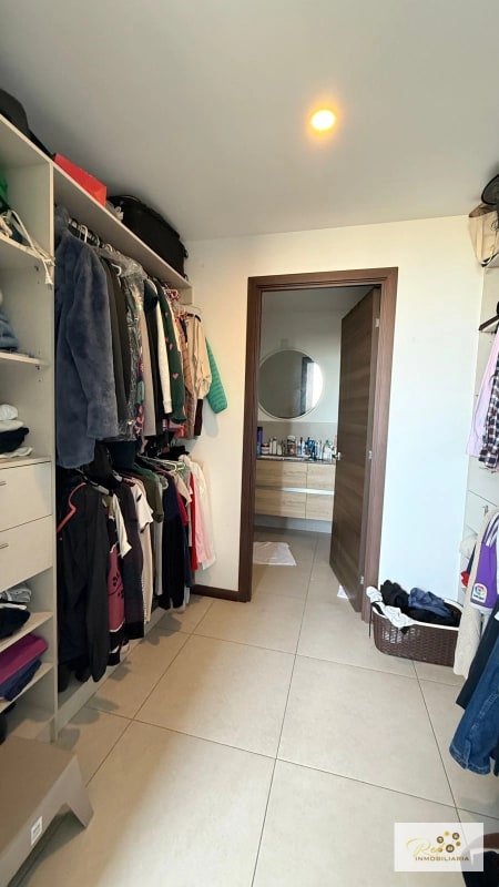 🌟 Venta de Apartamento en Exclusivo Edificio Mira– Zona 10 - 10