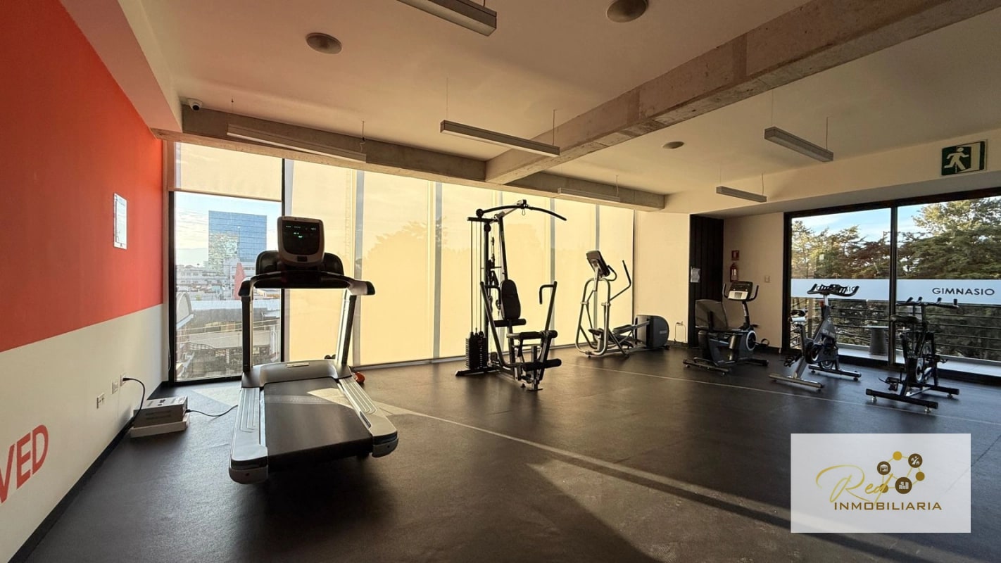 🌟 Venta de Apartamento en Exclusivo Edificio Mira– Zona 10 - 5