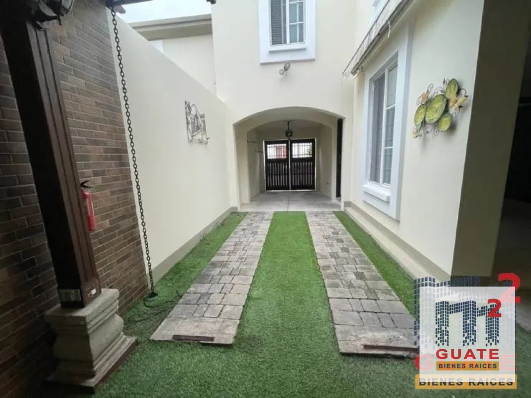 Casa en condominio en Venta, Mixco - 2