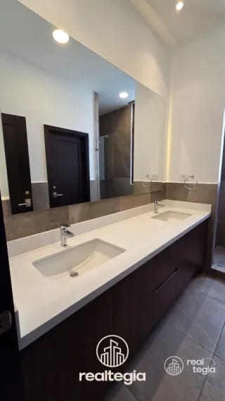 APARTAMENTO OLMOS DE CAYALÁ ZONA 16 — Apartamento en Alquiler en Zona 16, Guatemala, Ciudad — miniatura 7 de 12