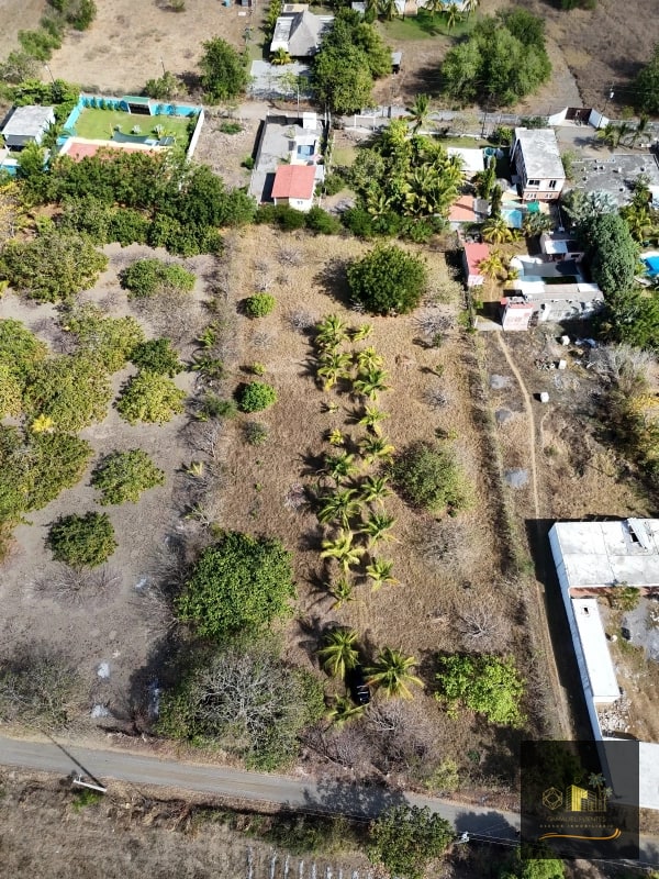 Terreno en Monterrico a 150 Metros del mar - 3