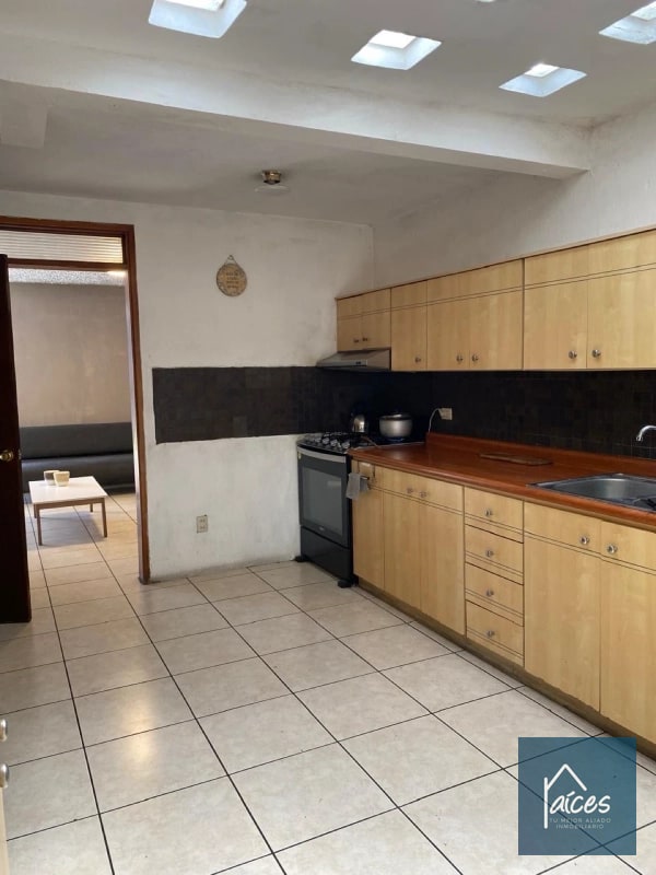 CASA EN VENTA ZONA 15 (D) - 10