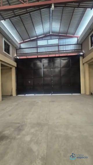 Bodega en renta-  San Cristobal — Bodega / Ofibodega en Alquiler en Pinares de San Cristobal, Zona 8 Mixco, Guatemala, Ciudad — miniatura 12 de 17