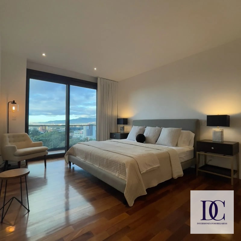 📍 APARTAMENTO AMUEBLADO EN RENTA – EDIFICIO LUCCA | ZONA 10 - 10