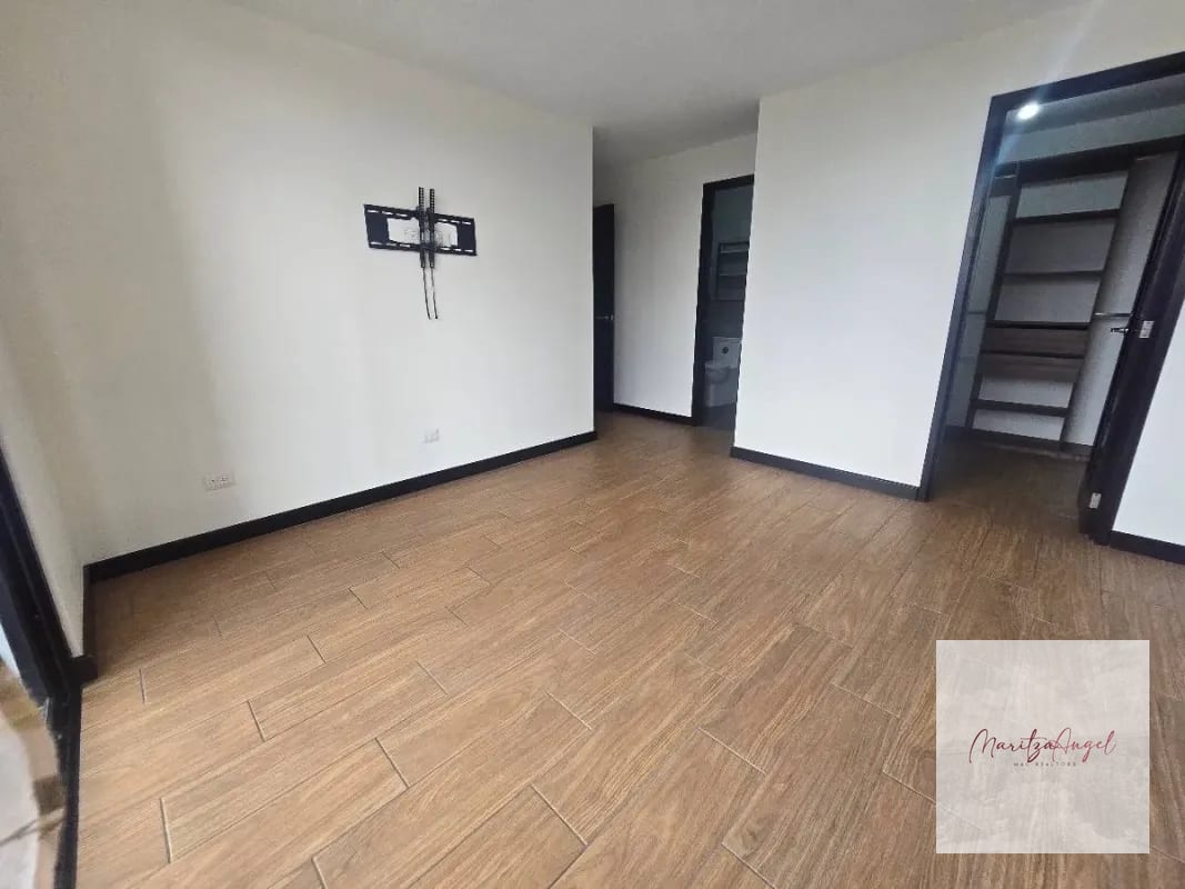 VENTA DE APARTAMENTO EN ZONA 15 TORRE PRAGA — Apartamento en Venta en Zona 15, Guatemala, Ciudad — foto 12 de 15