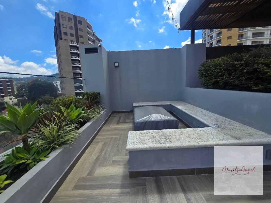VENTA DE APARTAMENTO EN ZONA 15 TORRE PRAGA - 4