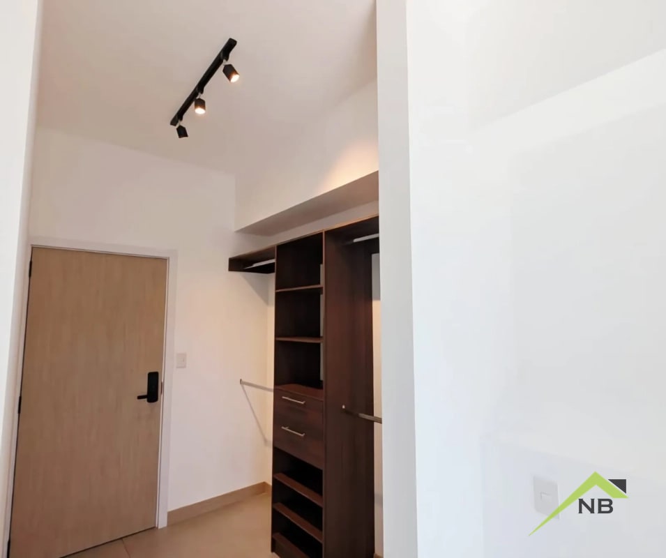 Moderno Apartamento en Renta Sector Hospitales Zona 10 - 4