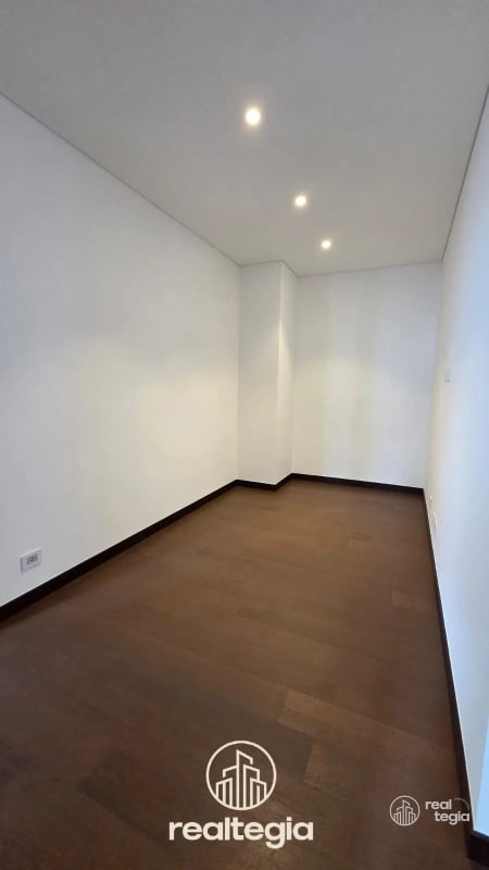 APARTAMENTO EN NOGALES DE CAYALÁ ZONA 16 - 10