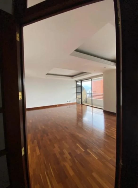 Apartamento en Venta Edificio San Ignacio II — Apartamento en Venta en Zona 10, Guatemala, Ciudad — foto 2 de 7