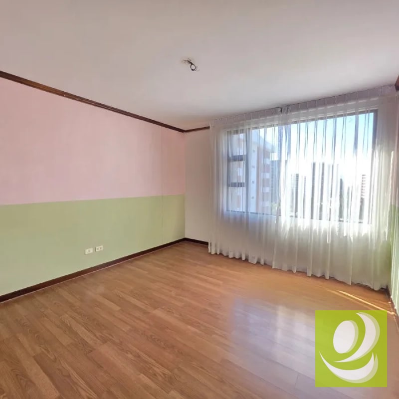 APARTAMENTO EN RENTA O VENTA EN CASTELLAR ZONA 10 - 10