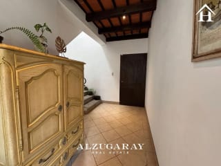 CASA ESTILO COLONIAL C/ JARDIN 2 HAB. / SAN PEDRO LAS HUERTAS — Casa en Venta en San Pedro Las Huertas, Antigua, Sacatepéquez — miniatura 7 de 13
