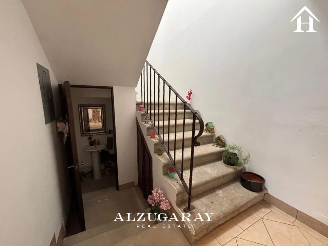 CASA ESTILO COLONIAL C/ JARDIN 2 HAB. / SAN PEDRO LAS HUERTAS — Casa en Venta en San Pedro Las Huertas, Antigua, Sacatepéquez — foto 4 de 13