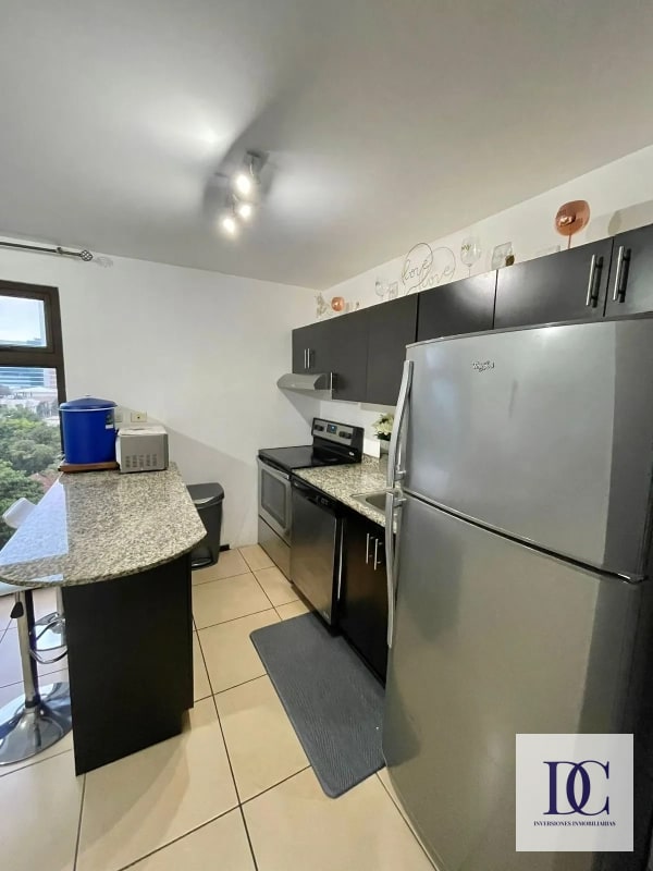 📍 APARTAMENTO EN RENTA AMUEBLADO – EDIFICIO MADELEINE | ZONA 10 - 9