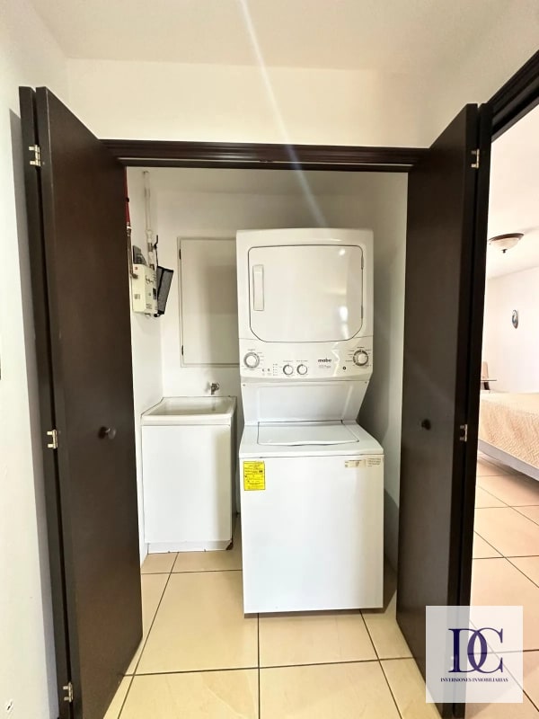 📍 APARTAMENTO EN RENTA AMUEBLADO – EDIFICIO MADELEINE | ZONA 10 - 3