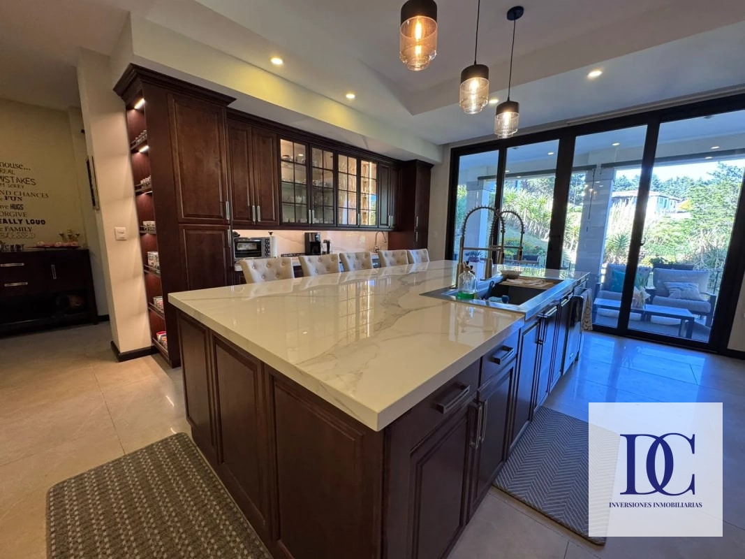 CASA EN VENTA CON PISCINA – LAZOS DE FRAIJANES; KM.20 CAES - 14