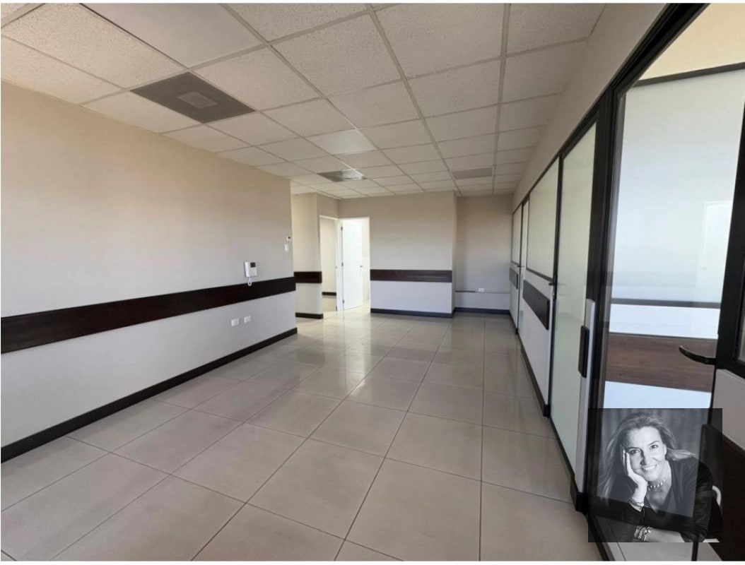 Oficinas en Venta en Centro Empresarial Zona Pradera – Zona 10 - 12