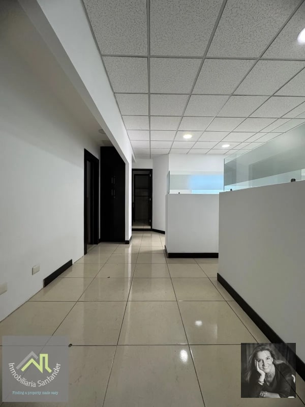 DUBAI CENTER / Oficina en Venta , zona 10 - 8