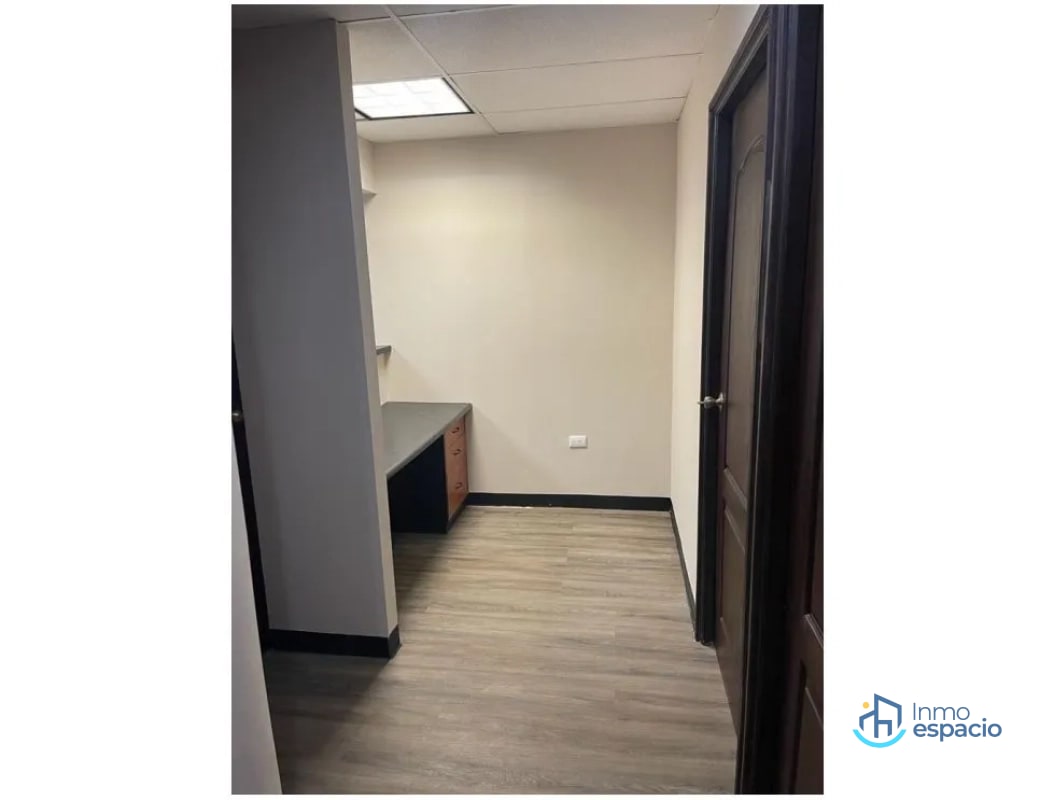 Clínica en renta en Vista Hermosa Zona 15 – Dentro de Multimedica - 12
