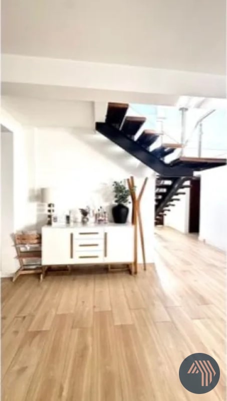 VENTA DE MODERNA CASA EXCELENTE UBICACIÓN - BLV. SAN CRISTOBAL - 12