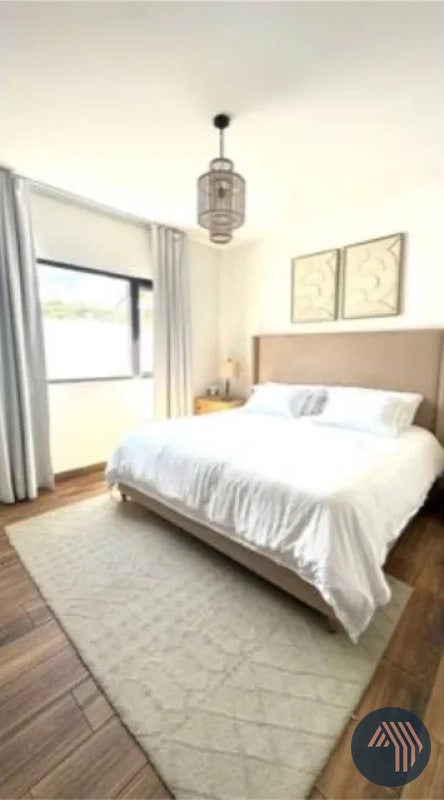VENTA DE MODERNA CASA EXCELENTE UBICACIÓN - BLV. SAN CRISTOBAL - 3