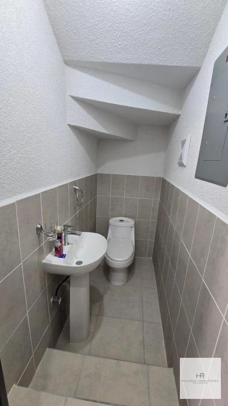 Alquiler de Casa Familiar: Colinas Premier, Palencia - 15