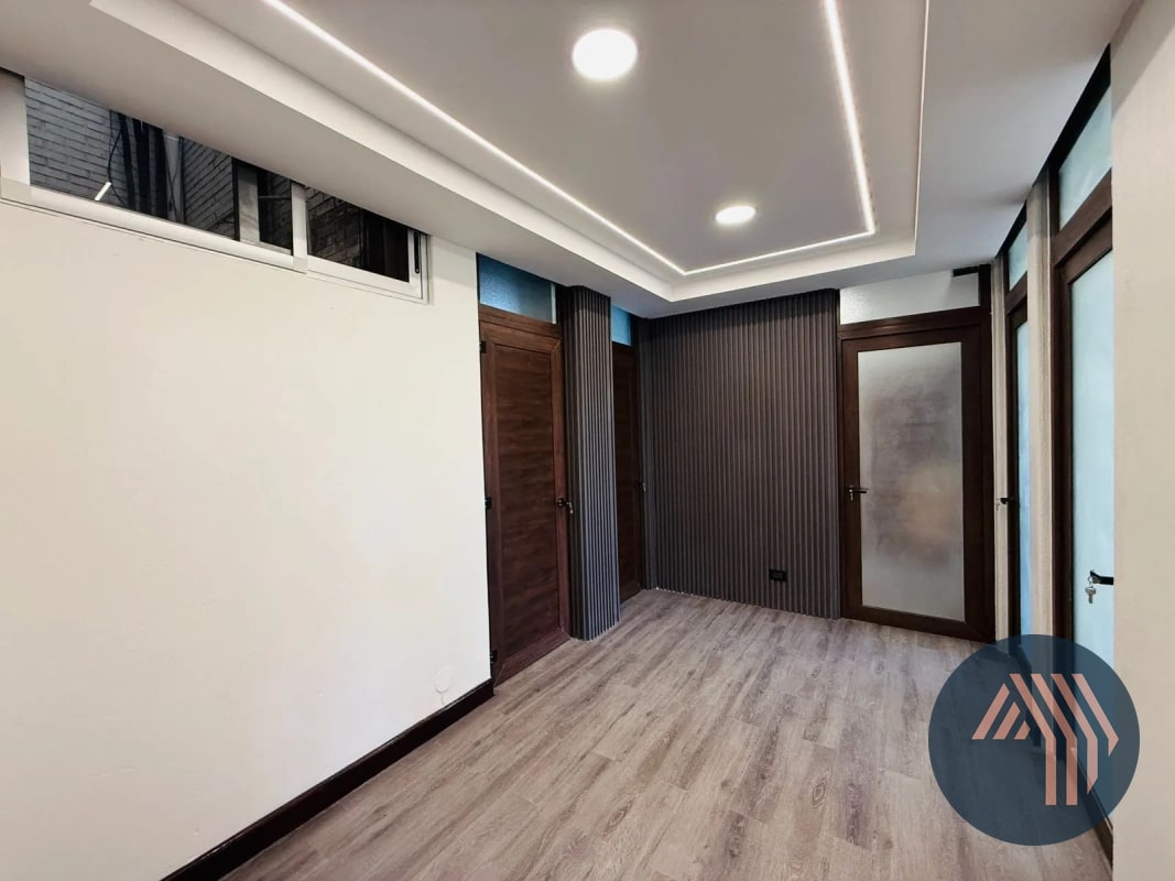 ALQUILER DE CLINICA REMODELADA - CENTRO MÉDICO, ZONA 10 - 7