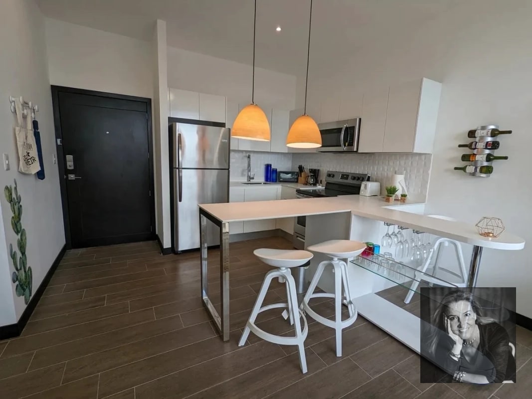 Apartamento Amueblado en Venta – Edificio DiagoSeis, Zona 10 - 14