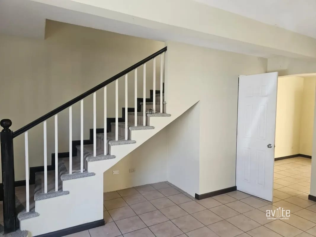 Condado Naranjo, casa Navarra dentro de Alameda Norte Q2,800,000 — Casa en Venta en Condado Naranjo, Zona 4 Mixco, Guatemala, Ciudad — foto 13 de 14