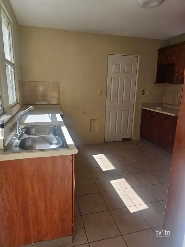 Condado Naranjo, casa Navarra dentro de Alameda Norte   Q2,800,000 — Casa en Venta en Condado Naranjo, Zona 4 Mixco, Guatemala, Ciudad — foto 11 de 14